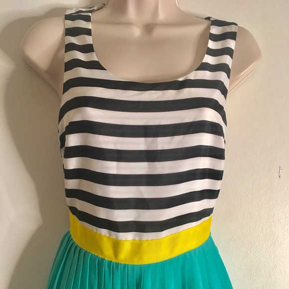 Double  Zero Unique Maxi Dress 👗 - Picture 4 of 8